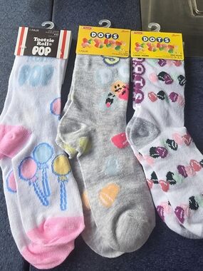 🍭 Candy Socks Bundle NWT 3 Pair Kids 9-3.5 Tootsie Roll Pop DOTS Novelty Socks